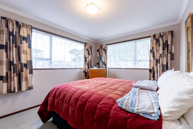27 Roxburgh Street Glenwood_9