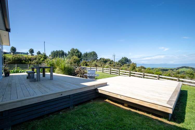 5 Esk Road Miranda_18