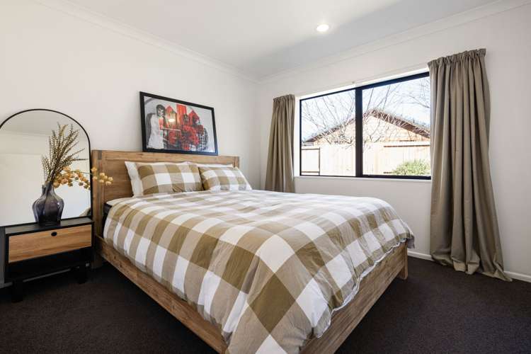 9 Christy Brown Place Leamington_17