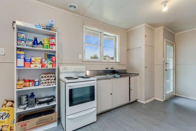 21 Farnborough Crescent Mangere_2