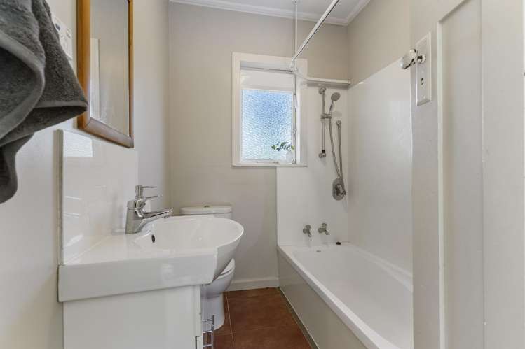 8 Clyde Street Epsom_12