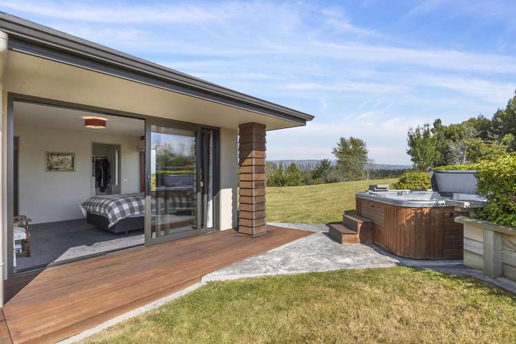 257 Gladstone Road South East Taieri_16