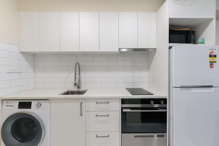 708/135 Hobson Street Auckland Central_7