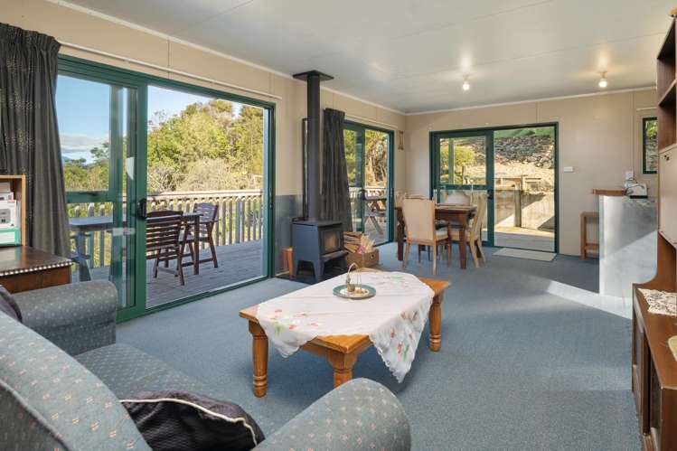 Lot 2/- Double Bay, Raetihi Kenepuru Sound_9