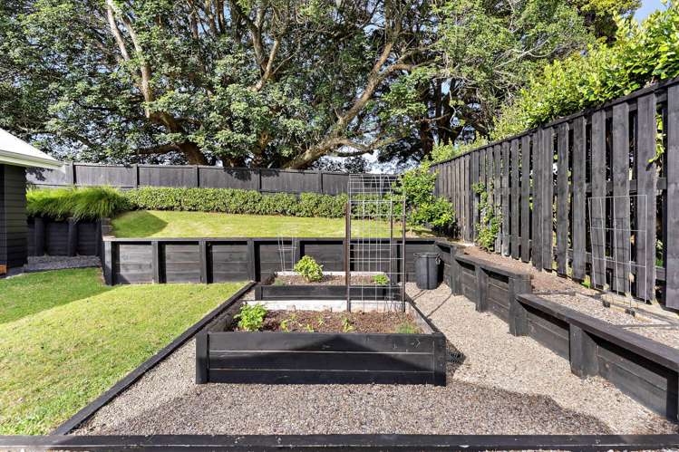 13 Ridge View Crescent Pukekohe_24