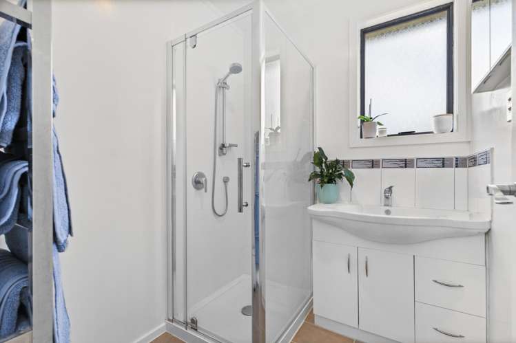 44 Alidade Place Massey_14