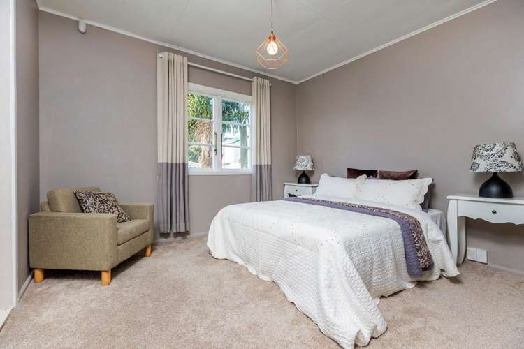 84 Taylor Street Blockhouse Bay_14