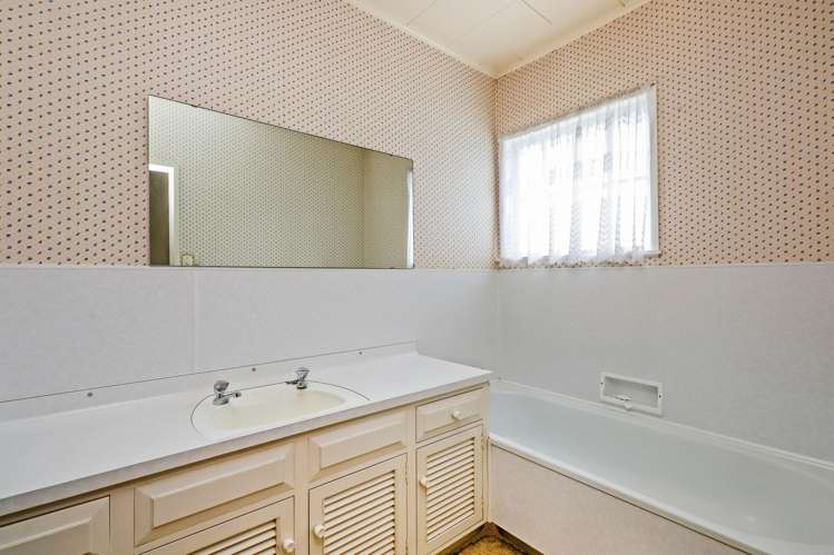 2/804 Duke Street Mahora_11