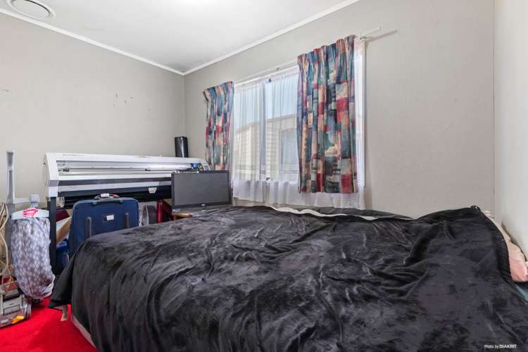 65 Charntay Avenue Clover Park_17