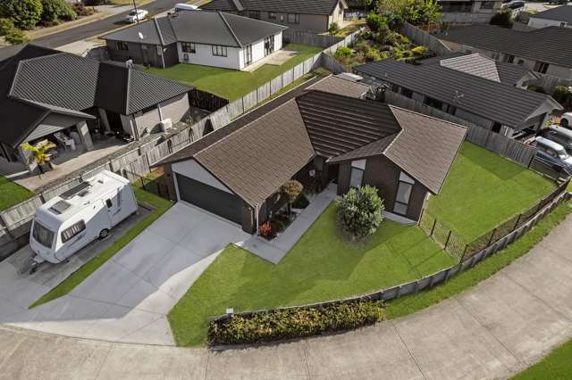 Sun-Filled Living, Elevated Outlook