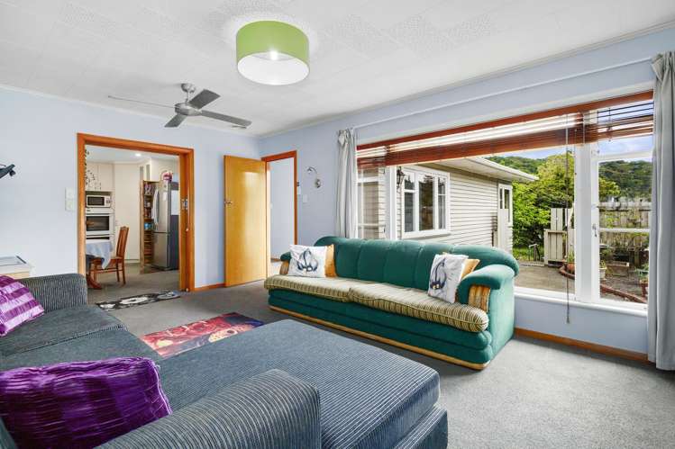 138 Hine Road Wainuiomata_3