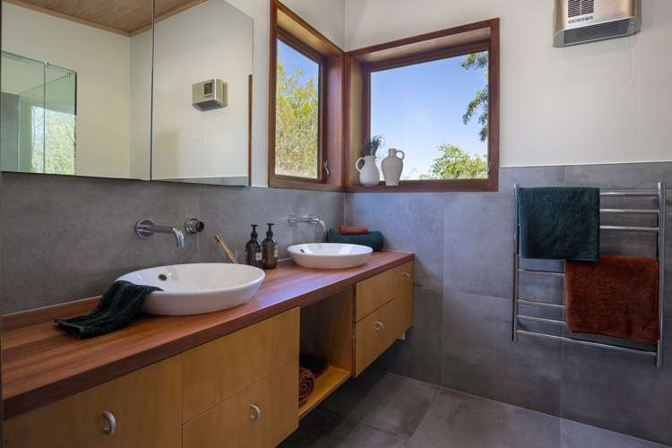 25 Guernsey Road Renwick_13