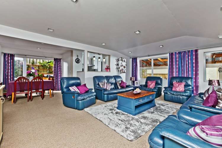 2/615 East Coast Road Browns Bay_14