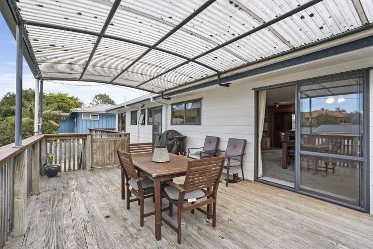 37 Shelly Bay Road Beachlands_10