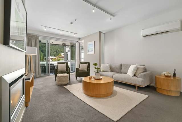 4/16 Kent Street Queenstown_3