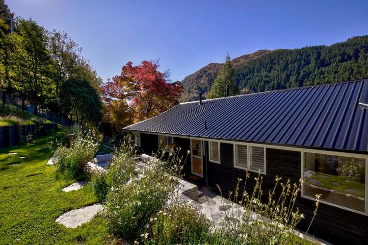 54 Huff Street Queenstown_18