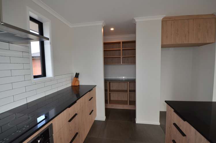 14 James Elliot Way Pokeno_1