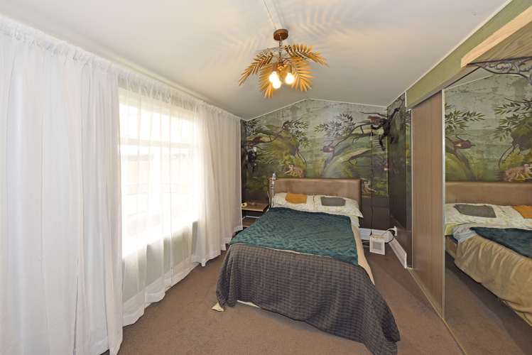 135 Pine Avenue South New Brighton_11