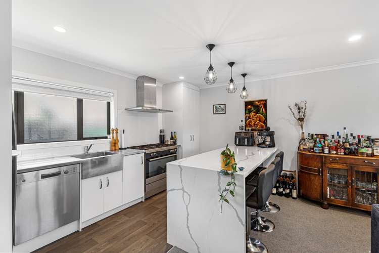 2/15 Cook Street Hamilton East_5