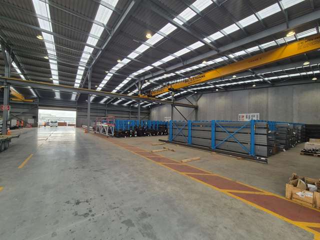 Top Quality Levin Warehouse - Sub-lease!