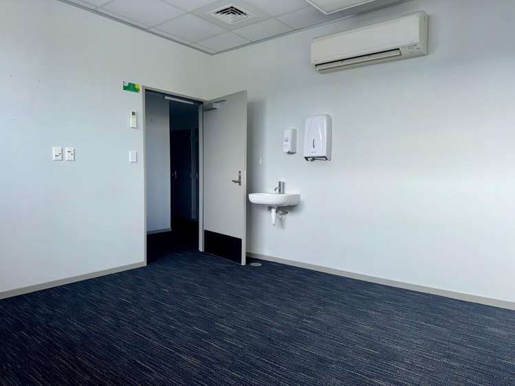 Part/5 Urlich  Avenue Glenview_4