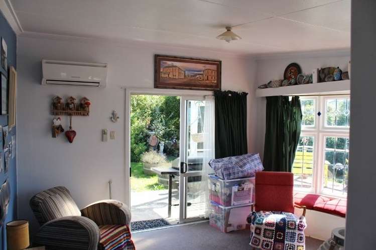 15 Frances Street Taieri Mouth_11