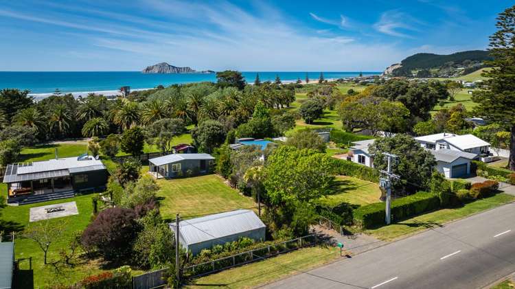 33 and 35 Airini Road Waimarama_24