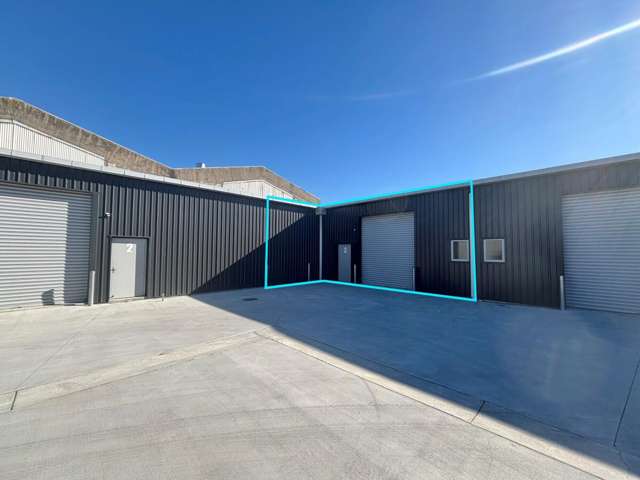 Brand New 225m&sup2; Industrial Unit