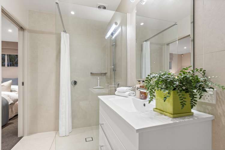 2a Rushden Terrace Red Beach_18