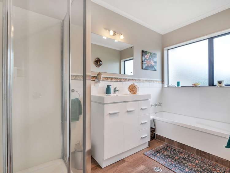 52 Paul Street Pukehangi_17