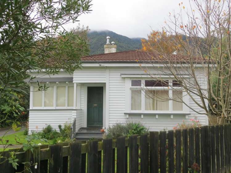 2 Farmer Street Te Aroha_1