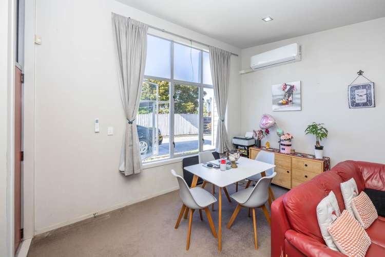 37D Jones Crescent Melville_14