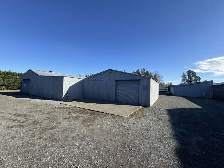 701 Murdoch Road East_0