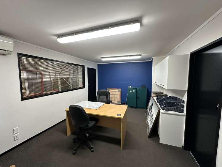 Unit B/78 Austin Street Onekawa_6