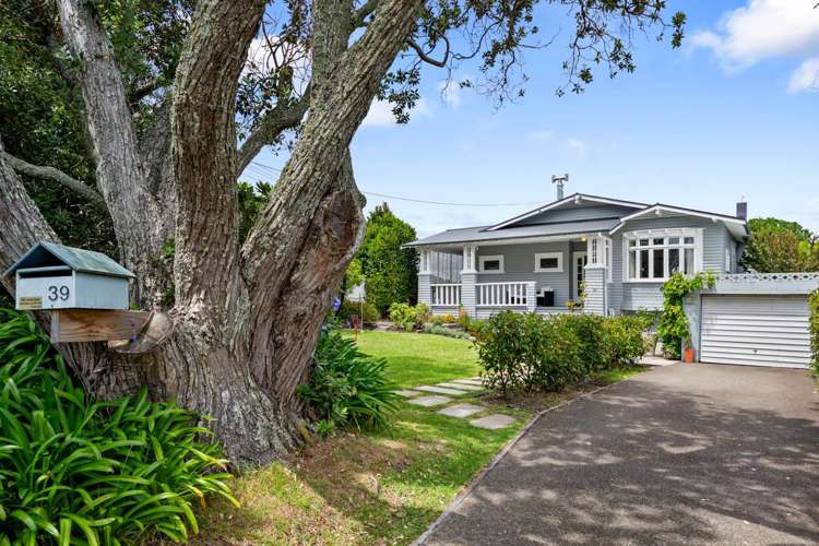 39 Ngataringa Road Devonport_28