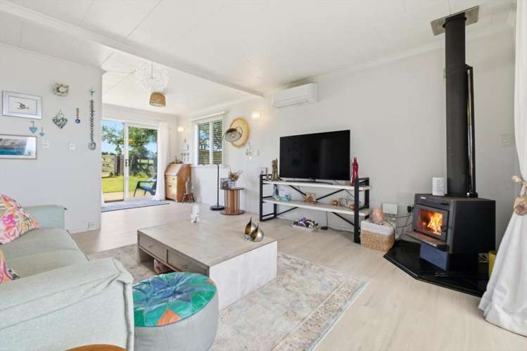 21 Whenuariri Place Maketu_1