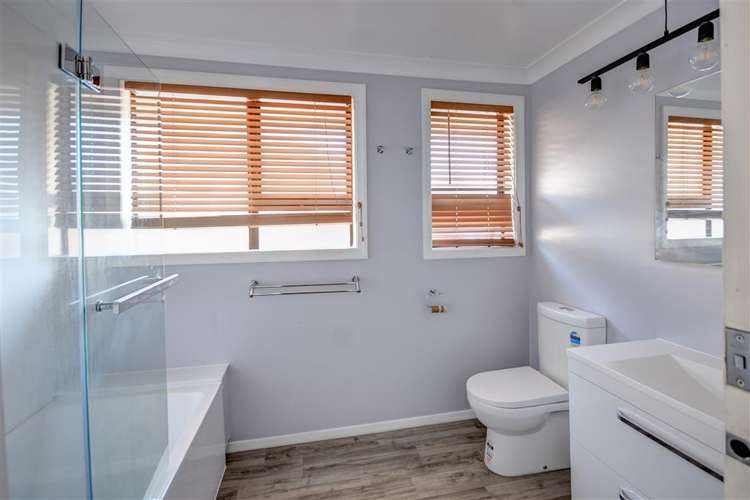 25 Stirling Crescent 10288_12