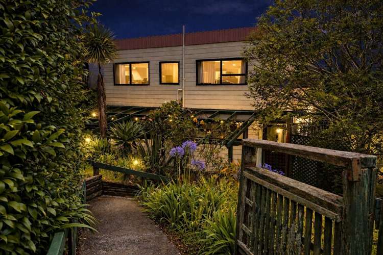 13 Target Road Totara Vale_13