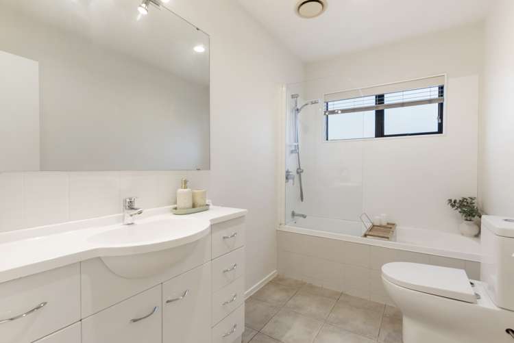 11 Bunker Rise Golflands_11