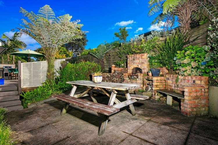 3 Stott Avenue Birkdale_10