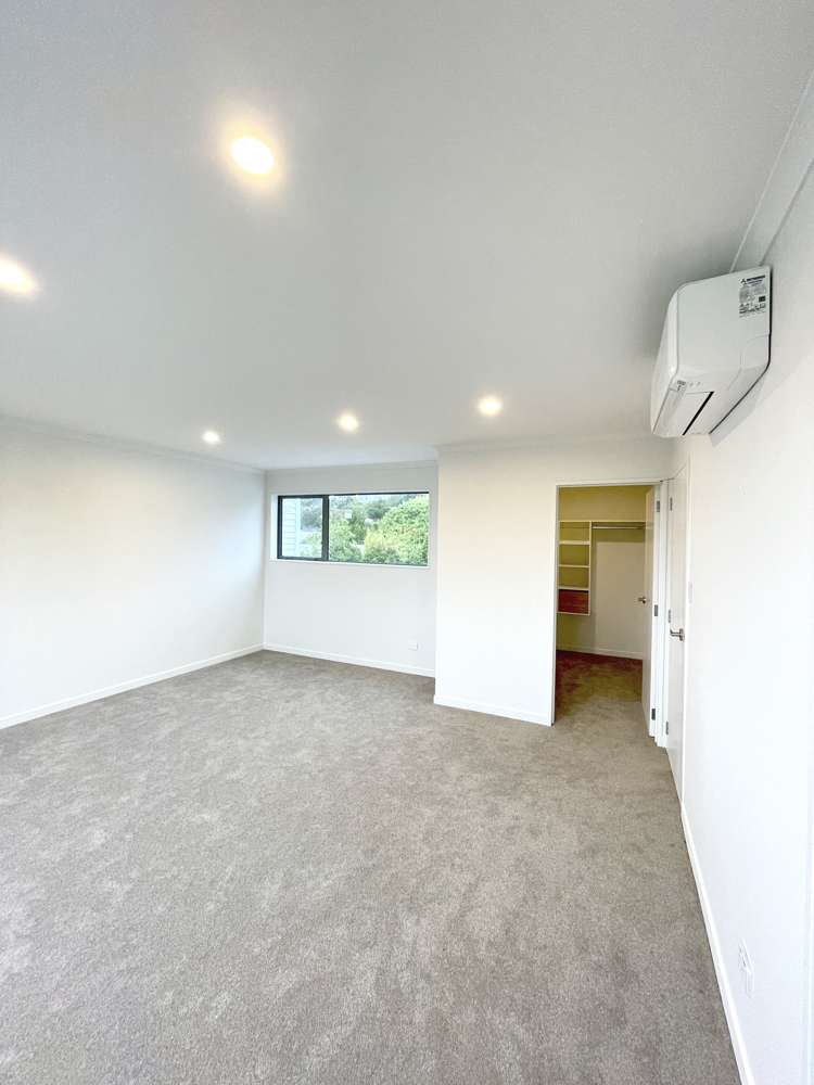 2/11 Celeste Place Totara Vale_5