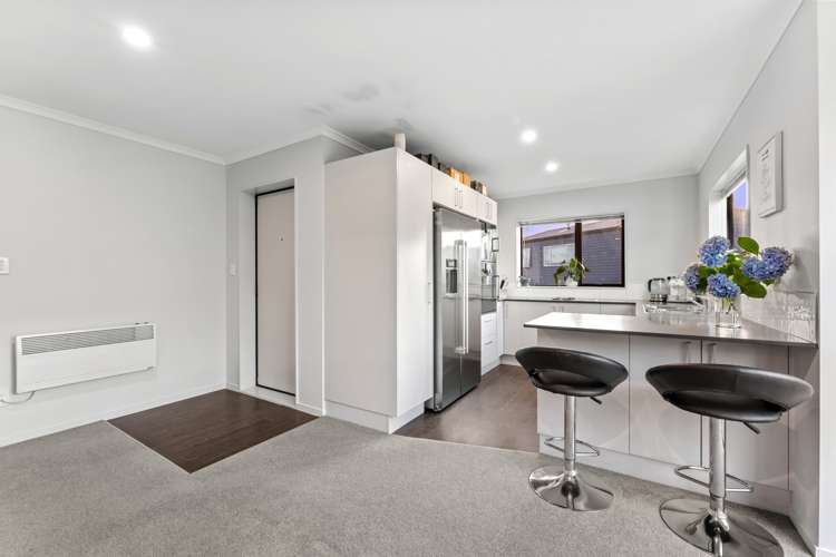 30 Whakawhiti Loop Avondale_3