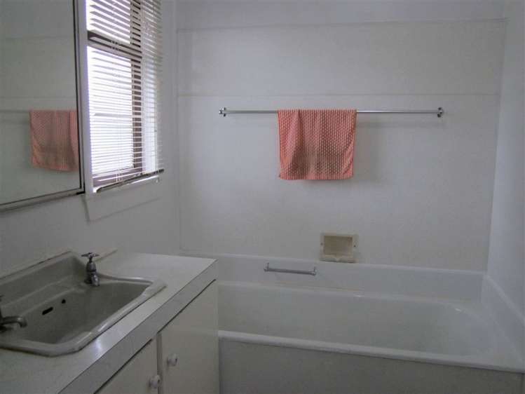 87 Consols Street Waihi_7