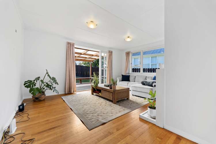 18 Tawa Street Hilltop_7