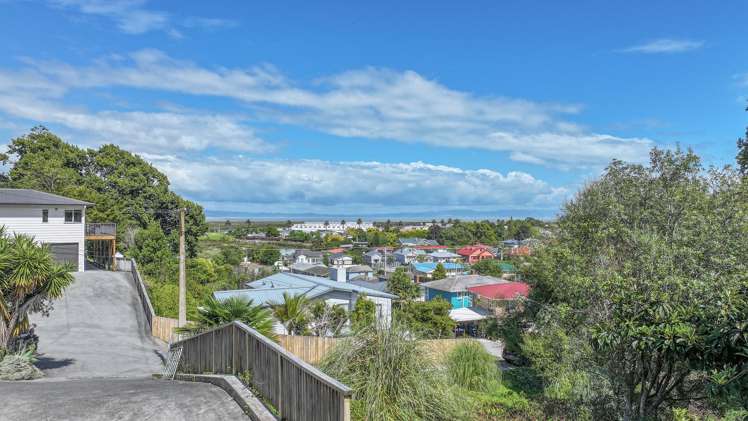 110 Brunton Crescent Thames_15
