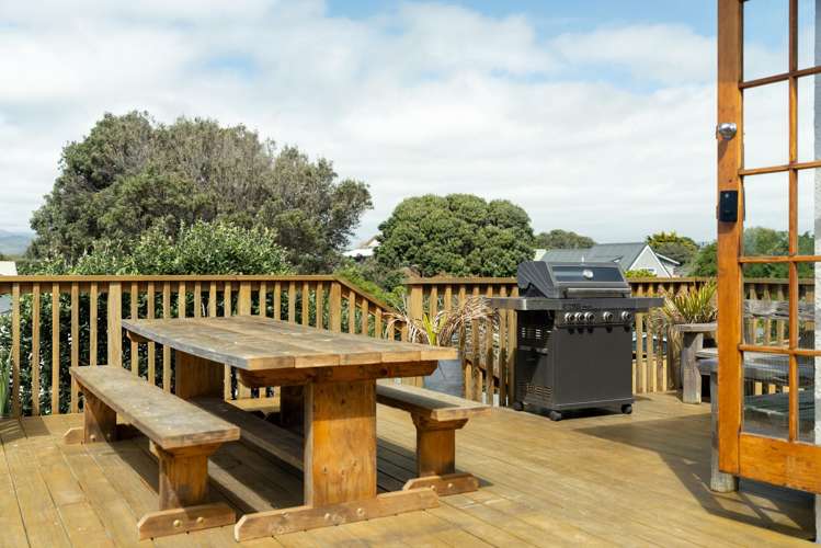 10 Marine Parade ōtaki Beach_16
