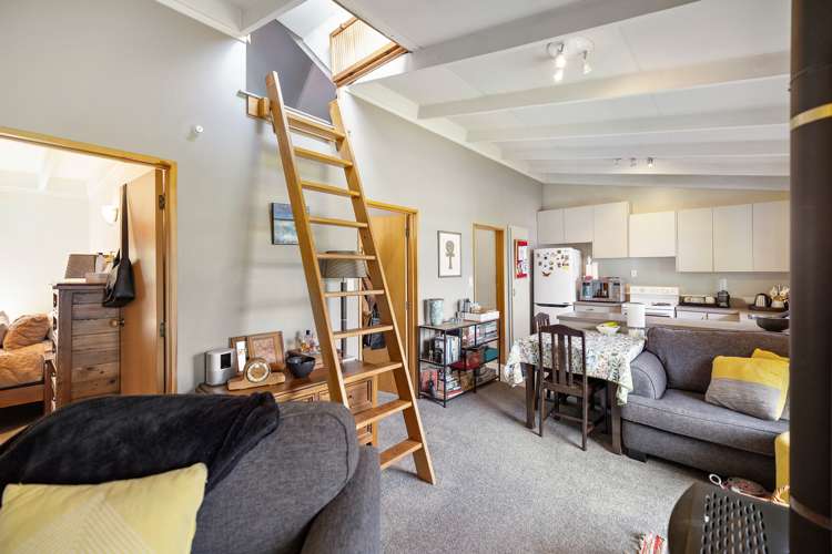 1b Dart Place Fernhill/Sunshine Bay_8