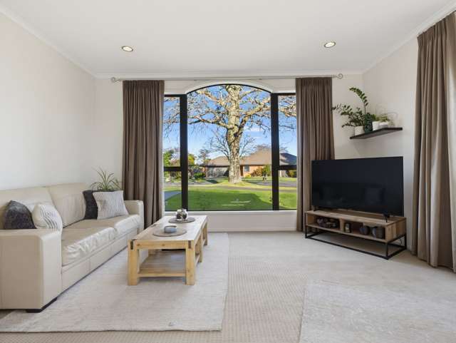 15 Stonebridge Park Drive Holdens Bay_1