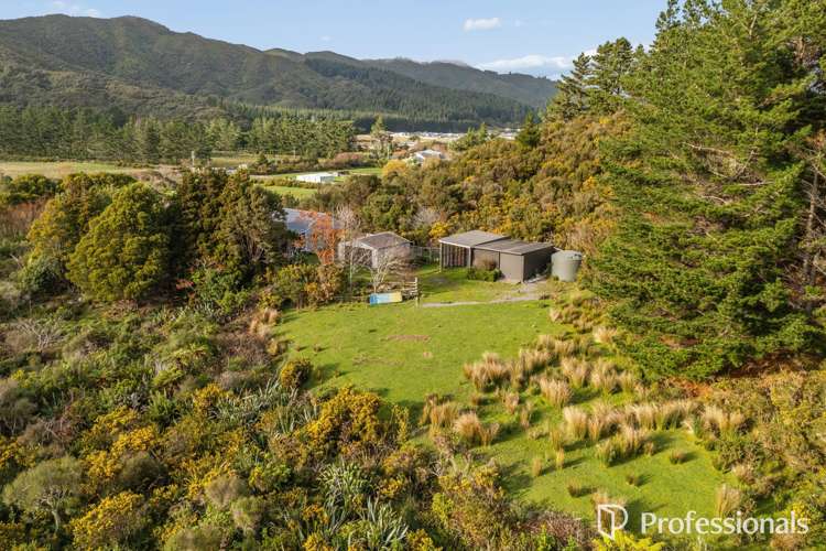 157 Upper Fitzherbert Road Wainuiomata_22