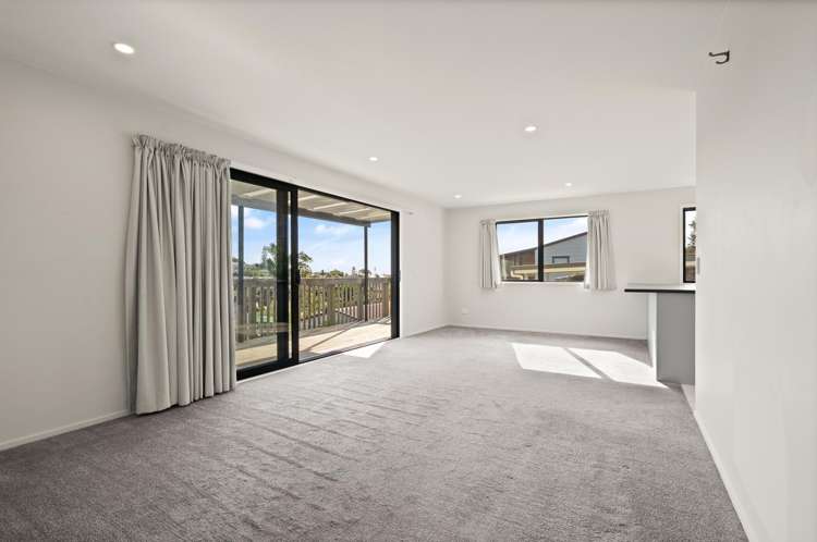 6 Loke Crescent Coopers Beach_5